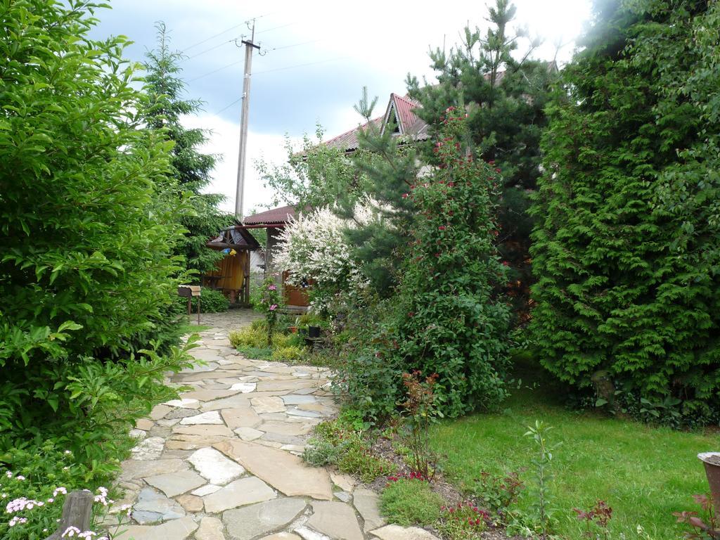 Guest House Anastasia Tatariv Dış mekan fotoğraf